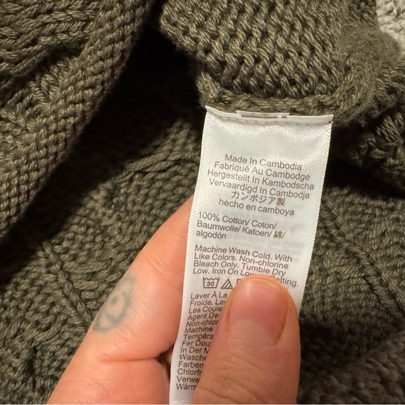 J. Crew 2025 Rollneck cable-knit sweater - Picture 4 of 4